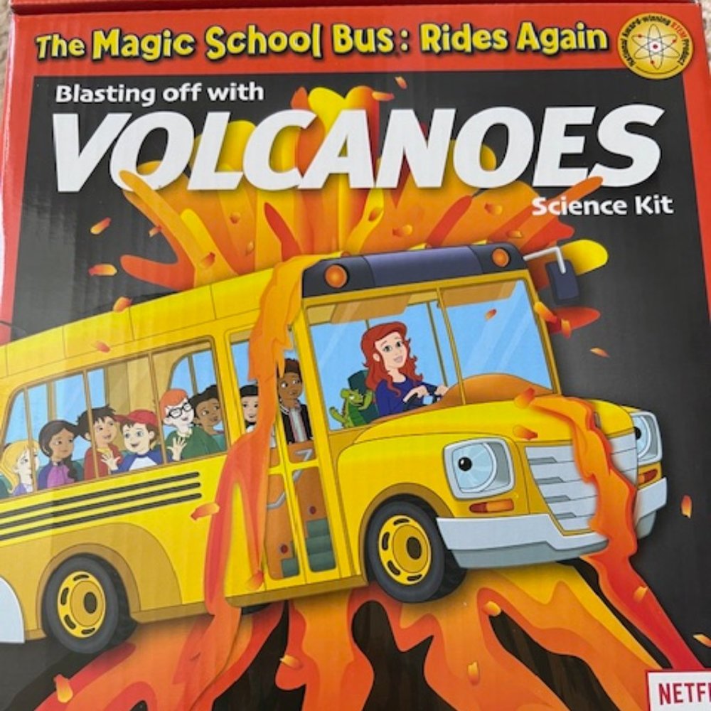 Volcanoes Science Kit: The Magic School Bus